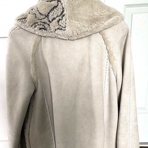 Elisa Cavaletti Daniela Dallavalle teddy jacket sz S beige Made in Italy - Picture 3 of 14